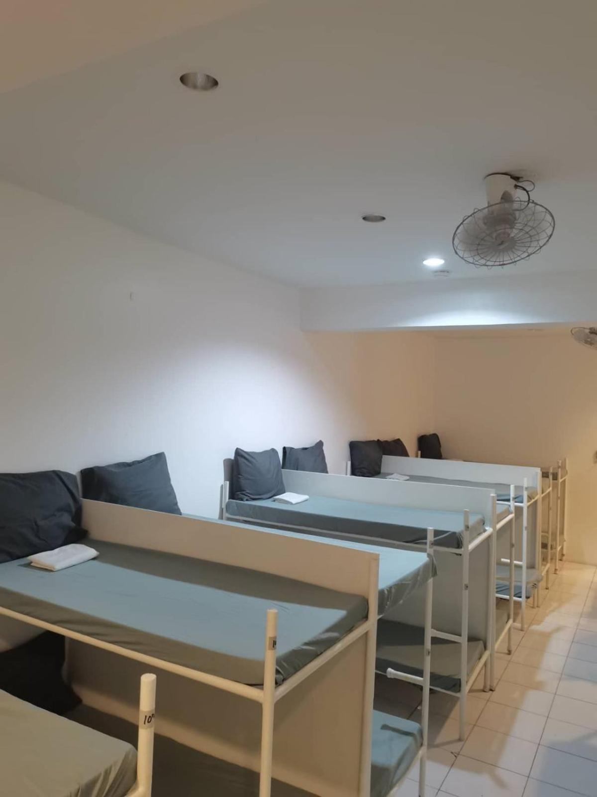 Dormitels.Ph Ermita Vandrehjem Manila Værelse billede